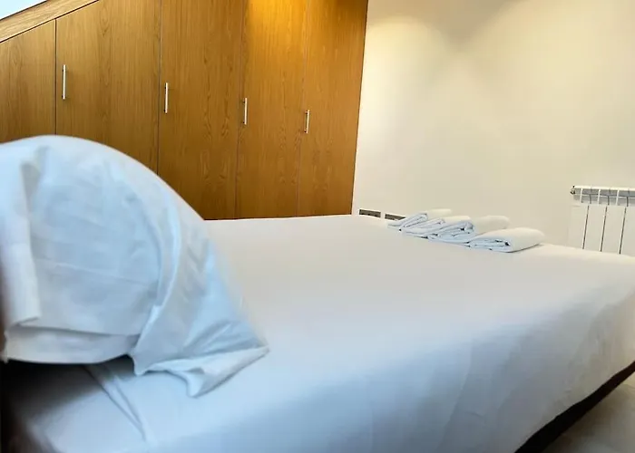 Ybh Ecuador 4, 5 * Vigo